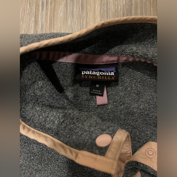 Patagonia Women’s Lightweight Synchilla Snap-T Pullover Size Medium - Picture 3 of 3